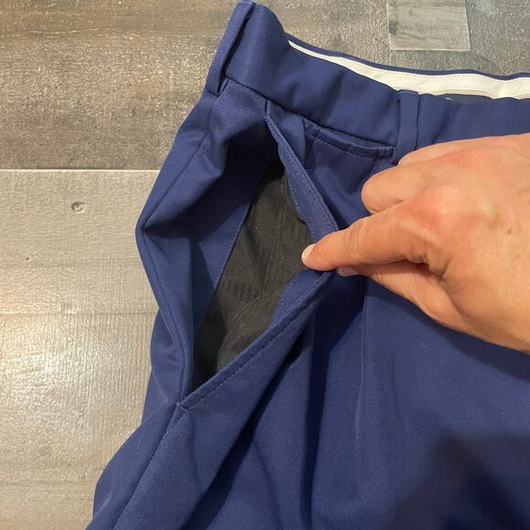 PGA Tour Men’s Athletic Shorts Navy Pleated Front Golf Size 38 - Picture 6 of 12